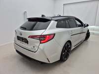 Pogled od pozadi desno