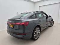 Widok z tyłu po stronie prawej