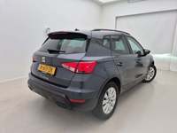 Pogled od pozadi desno