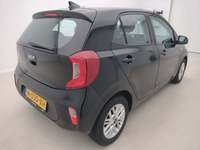 Widok z tyłu po stronie prawej