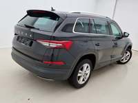 Pogled od pozadi desno