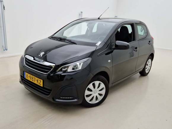 Pogled od napred levo