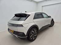 Widok z tyłu po stronie prawej