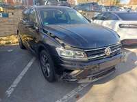 Pogled desno spredaj