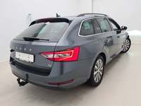 Widok z tyłu po stronie prawej