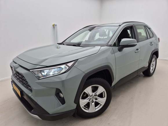 Pogled od napred levo