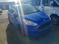 Náhled zpředu zprava