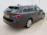 Widok z tyłu po stronie prawej