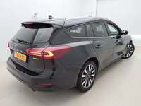 Widok z tyłu po stronie prawej