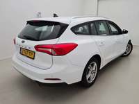 Widok z tyłu po stronie prawej