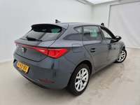 Widok z tyłu po stronie prawej