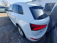 Pogled od pozadi levo