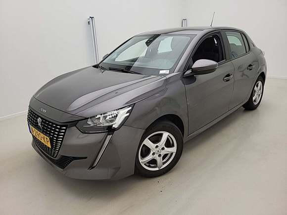 Pogled od napred levo