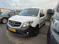 Pogled od napred levo