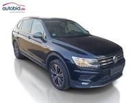 Pogled sprijeda desno