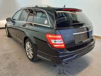 Pogled od pozadi levo