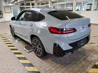 Pogled od pozadi levo