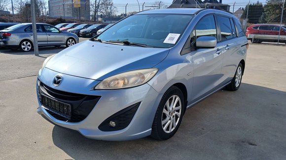 Pogled od napred levo