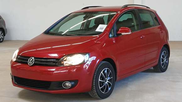 Pogled od napred levo