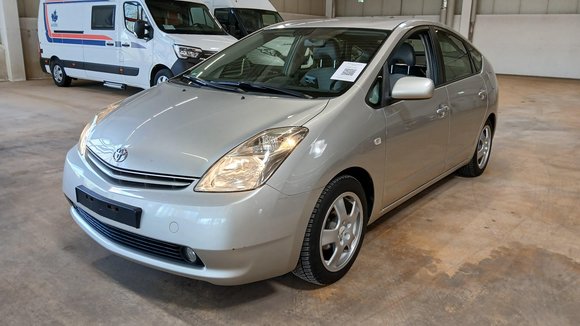 Pogled od napred levo