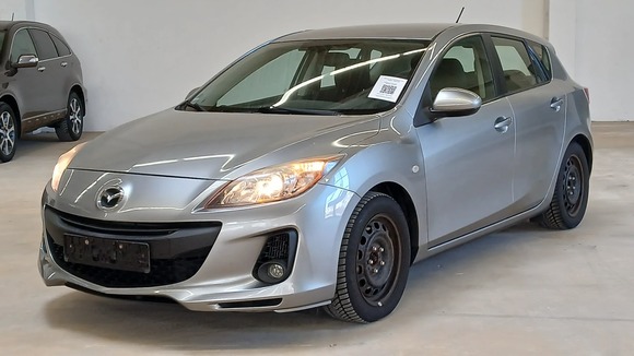 Pogled od napred levo