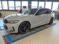 Pogled od napred levo