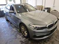 Pogled sprijeda desno