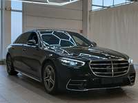 Pogled desno spredaj