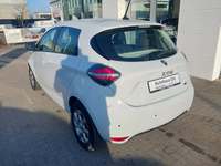 Pogled od pozadi levo