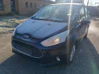 Pogled od napred levo