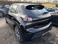 Pogled od pozadi levo