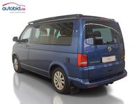 Vaade tagant vasakult