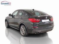 Vaade tagant vasakult