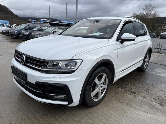 Pogled od napred levo