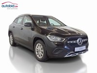 Pogled desno spredaj