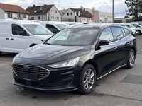 Pogled od napred levo