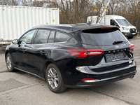 Pogled od pozadi levo