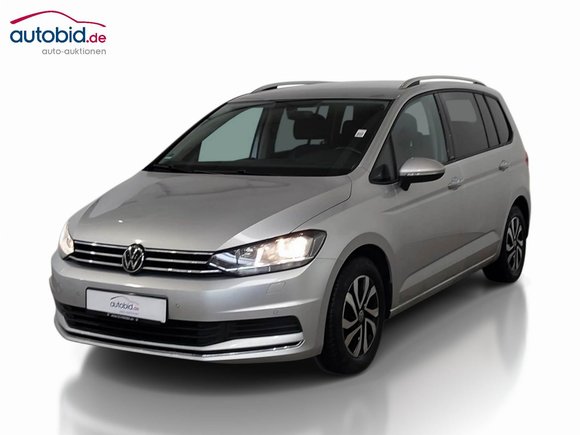 Pogled od napred levo