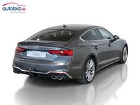 Aanzicht achter rechts