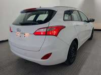 Pogled od pozadi desno