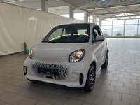 Pogled od napred levo