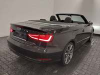 Aanzicht achter rechts