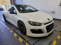 Pogled desno spredaj