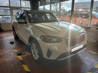 Pogled desno spredaj