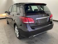 Pogled od pozadi levo