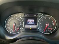 Pogled na kombinovani instrument