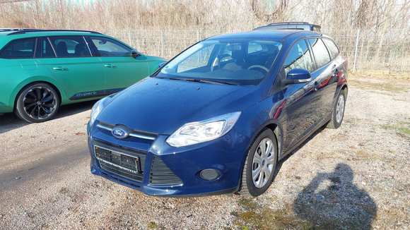 Pogled od napred levo