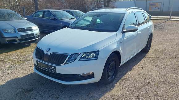 Pogled od napred levo