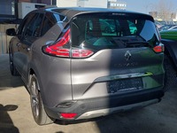 Pogled od pozadi levo