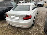 Vue de l’arrière droit